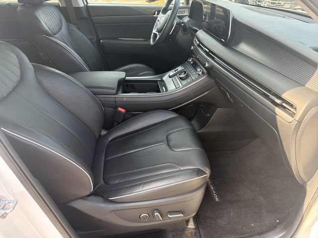 Used 2024 Hyundai Palisade Limited FWD image 16