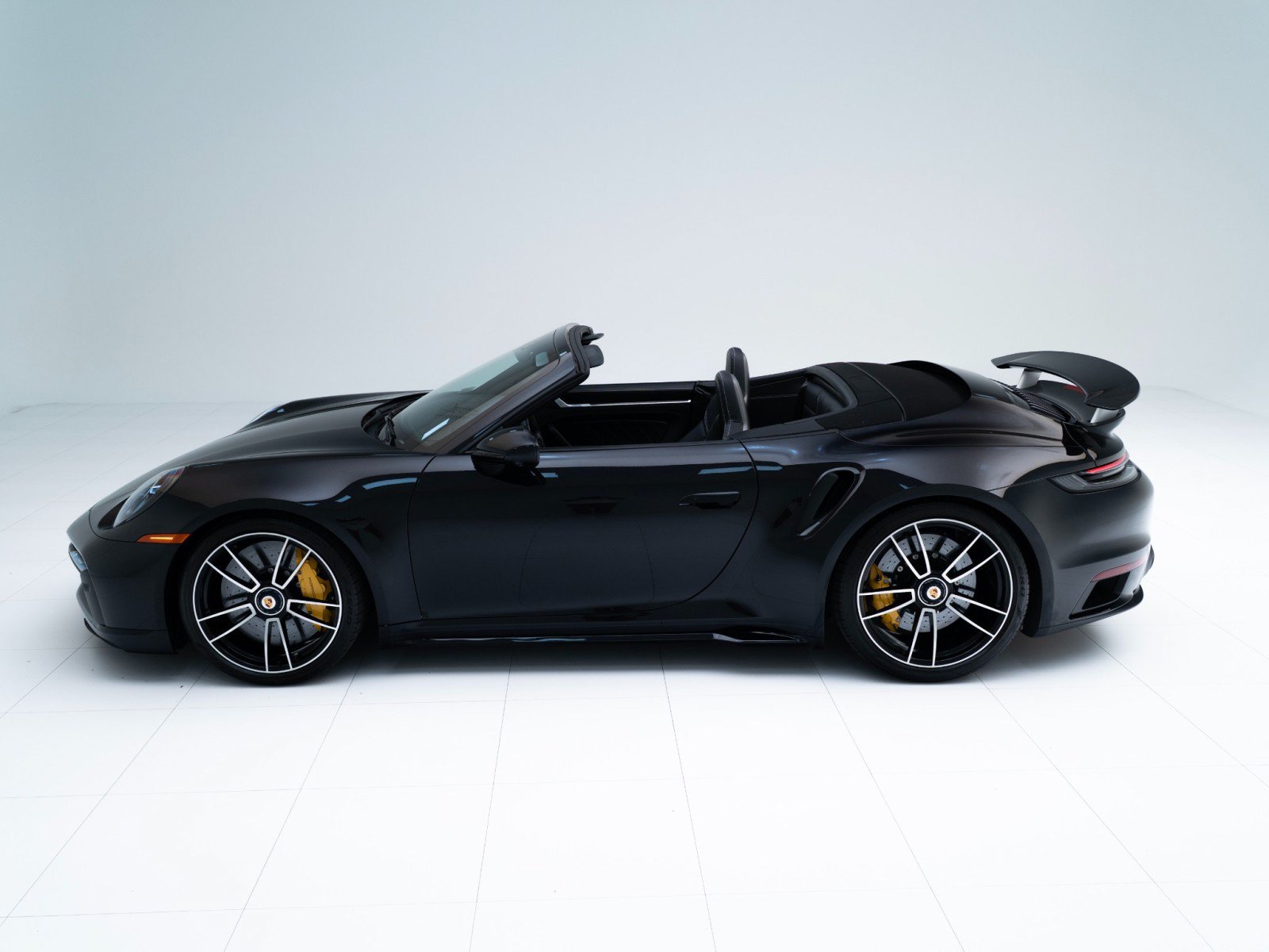 Certified 2024 Porsche 911 Turbo S AWD/4WD image 2