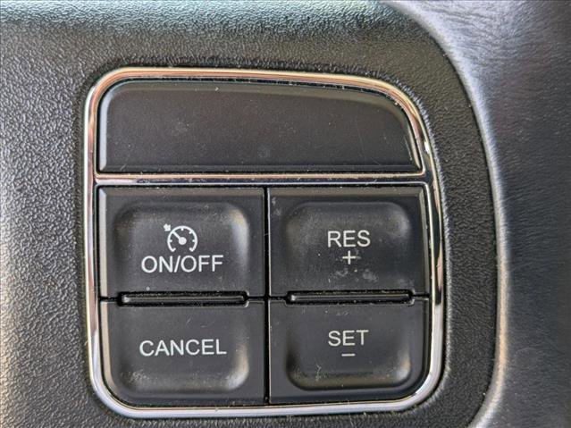 Used 2015 Jeep Wrangler Unlimited Sahara w/ Connectivity Group AWD/4WD image 14