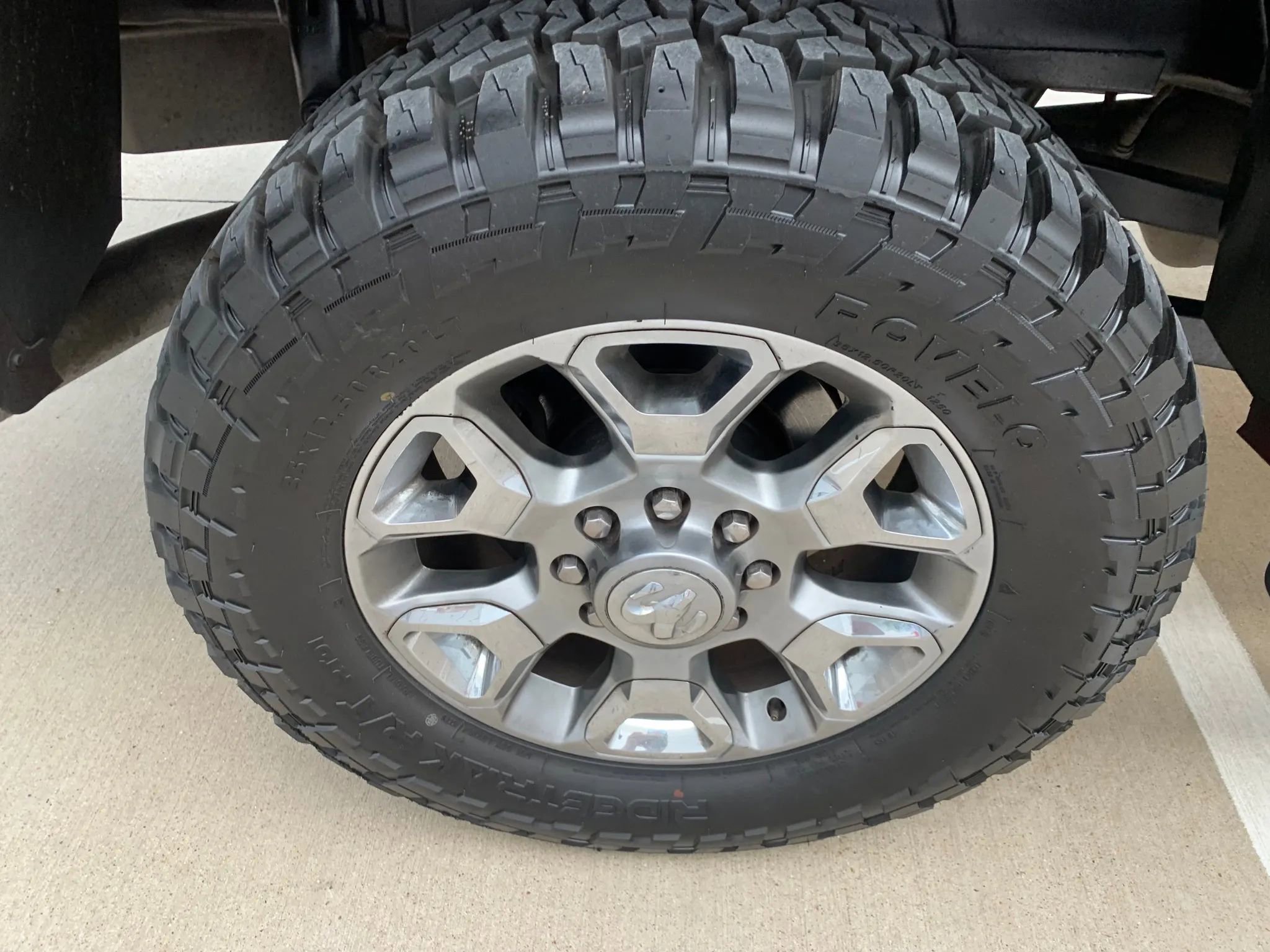 Used 2018 RAM 2500 Limited image 9