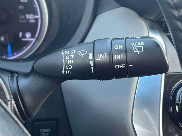 Certified 2021 Toyota Venza LE w/ Carpet Mat Package (TMS) AWD/4WD image 28