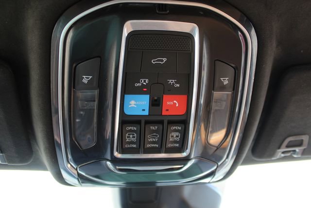 Used 2021 Jeep Grand Cherokee L Summit image 26