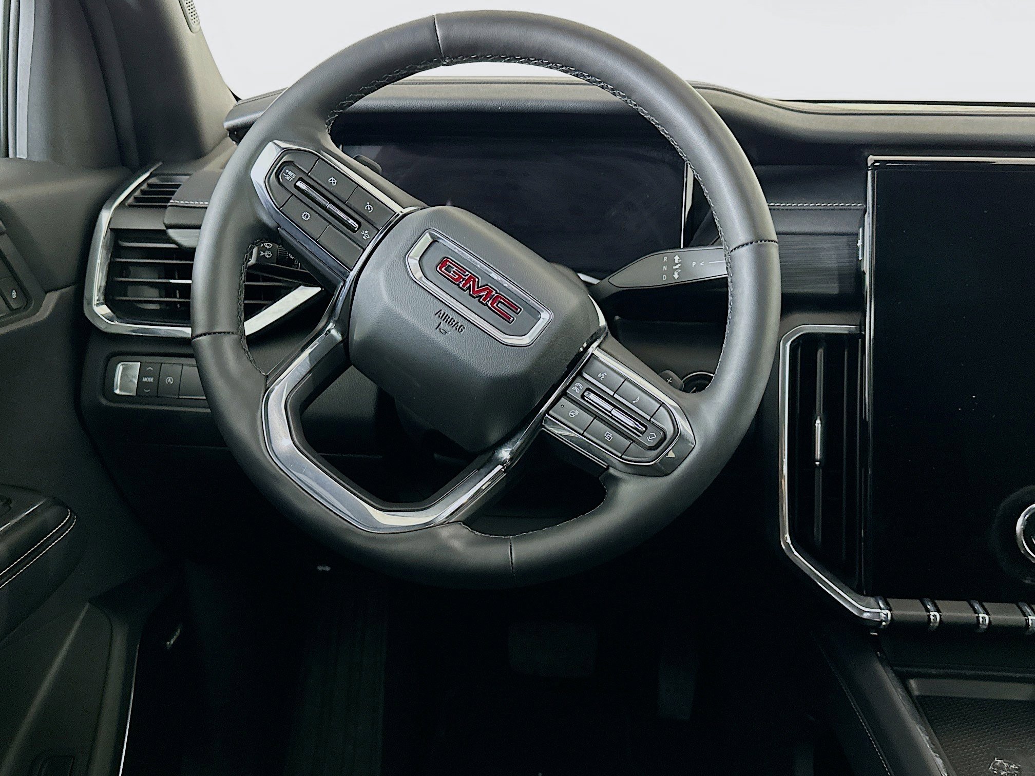 Used 2025 GMC Acadia Elevation image 18