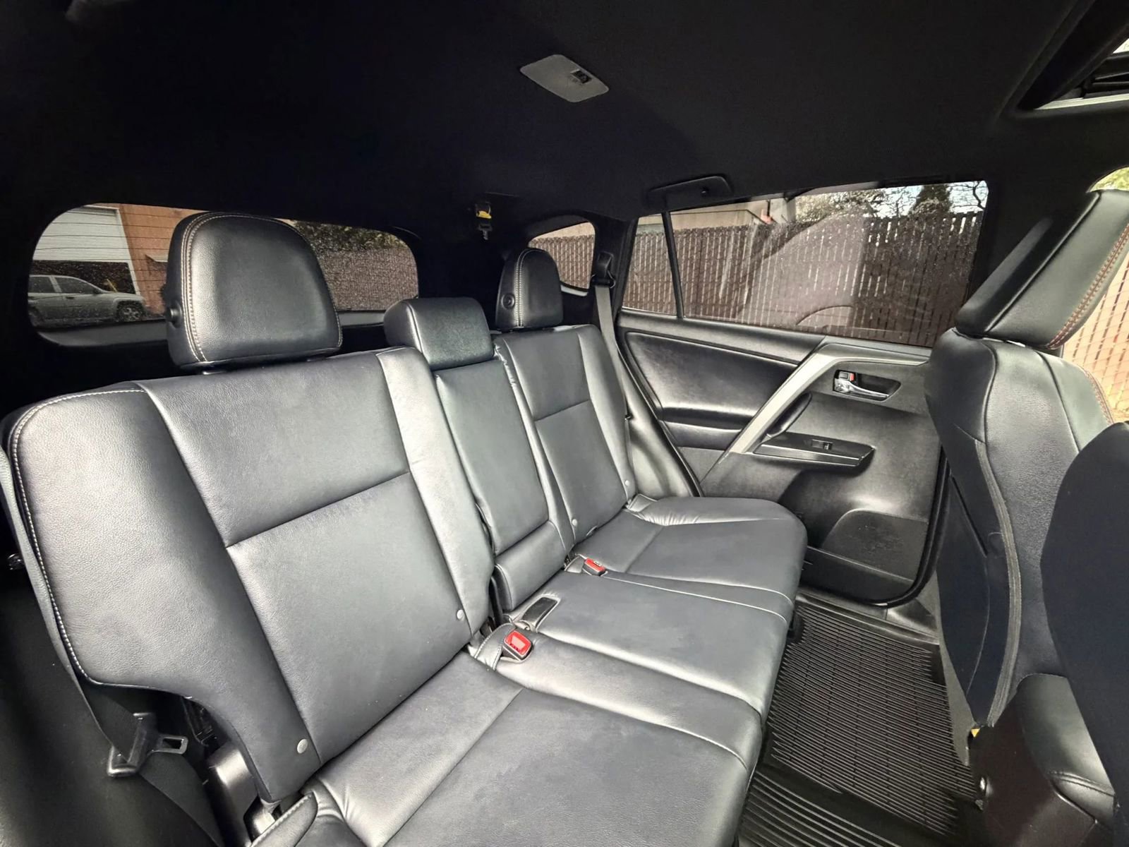 Used 2017 Toyota RAV4 SE w/ Power Special Value Package AWD/4WD image 26