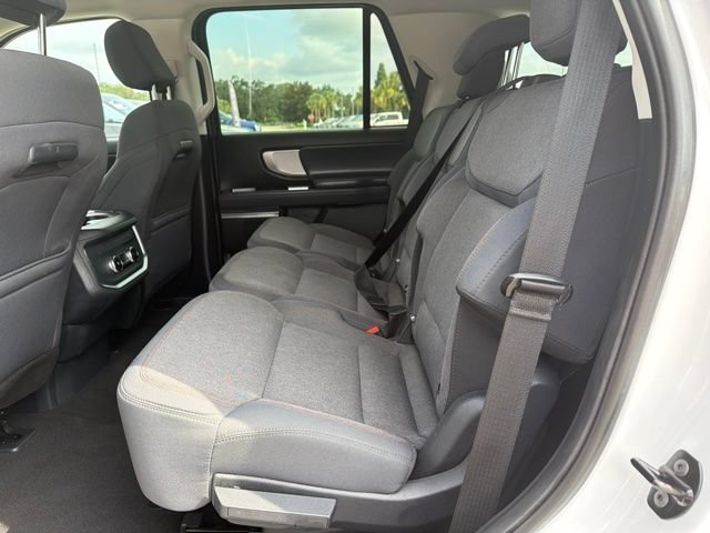 Used 2025 Ford Expedition Active RWD image 10