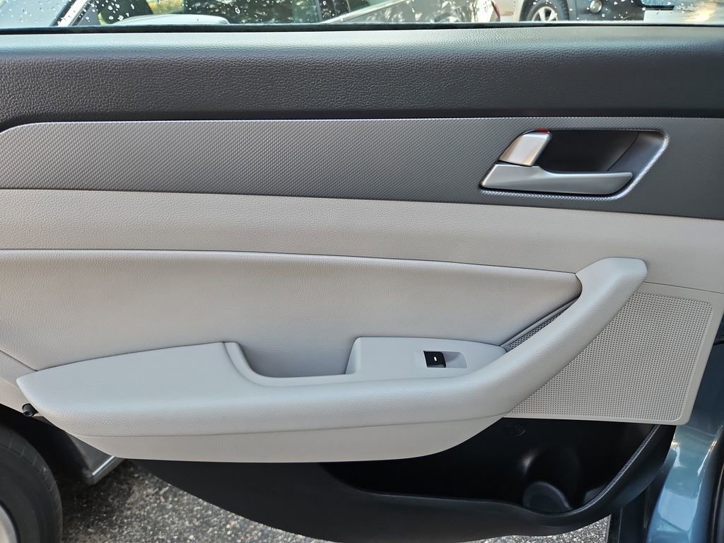 Used 2016 Hyundai Sonata SE image 28