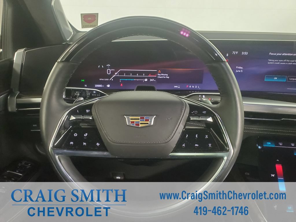 Used 2025 Cadillac Escalade Sport Platinum w/ LPO, Floor Liner Package AWD/4WD image 25