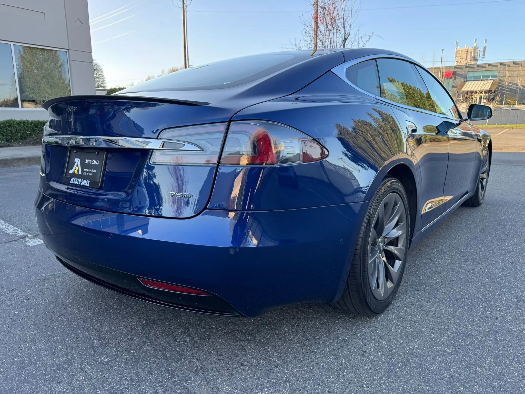 Used 2017 Tesla Model S 75D AWD/4WD image 10