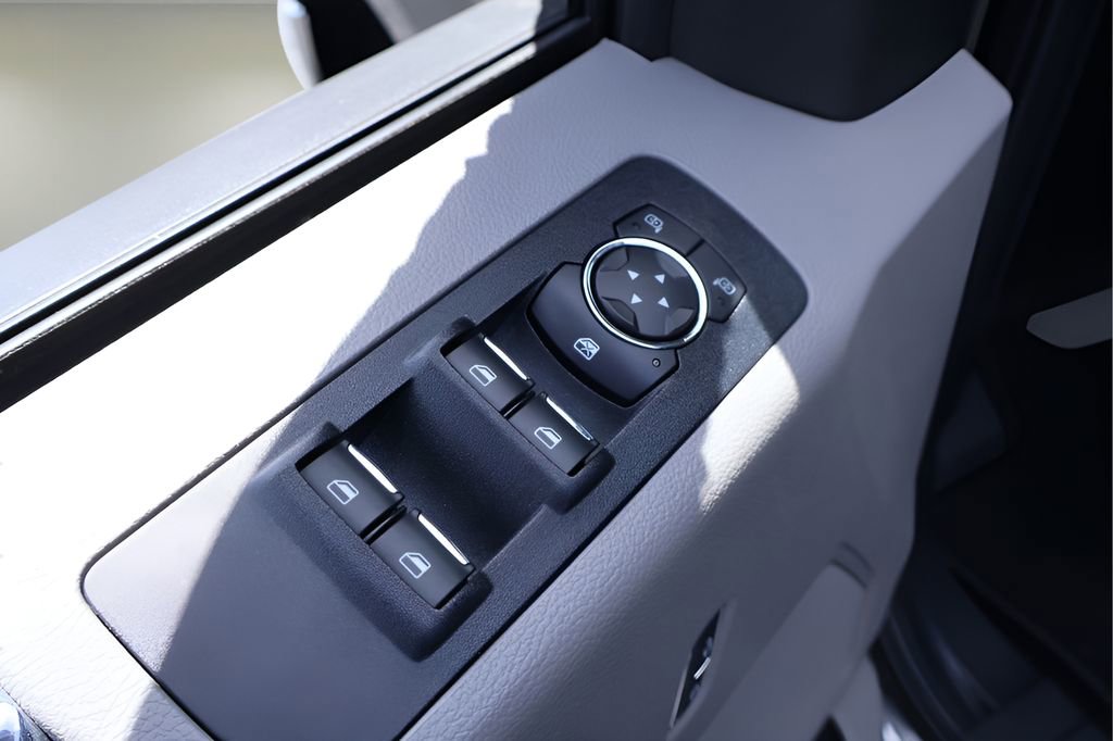 Used 2019 Ford F150 XLT w/ Equipment Group 302A Luxury image 10