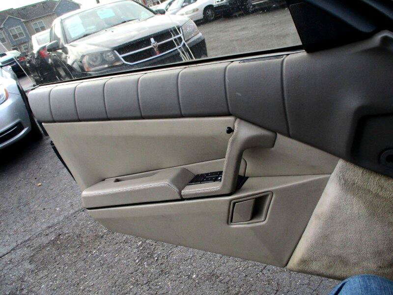 Used 1993 Cadillac Allante FWD image 14