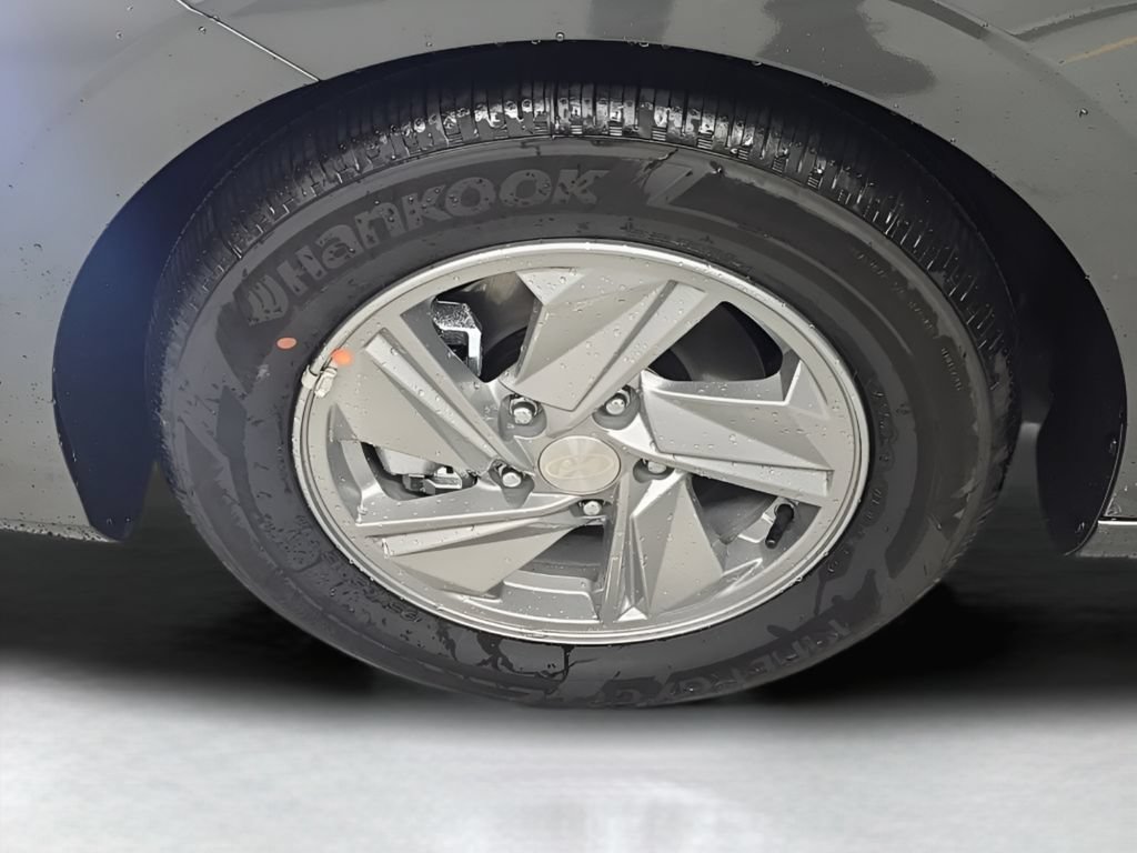 New 2026 Hyundai Elantra SE FWD image 38