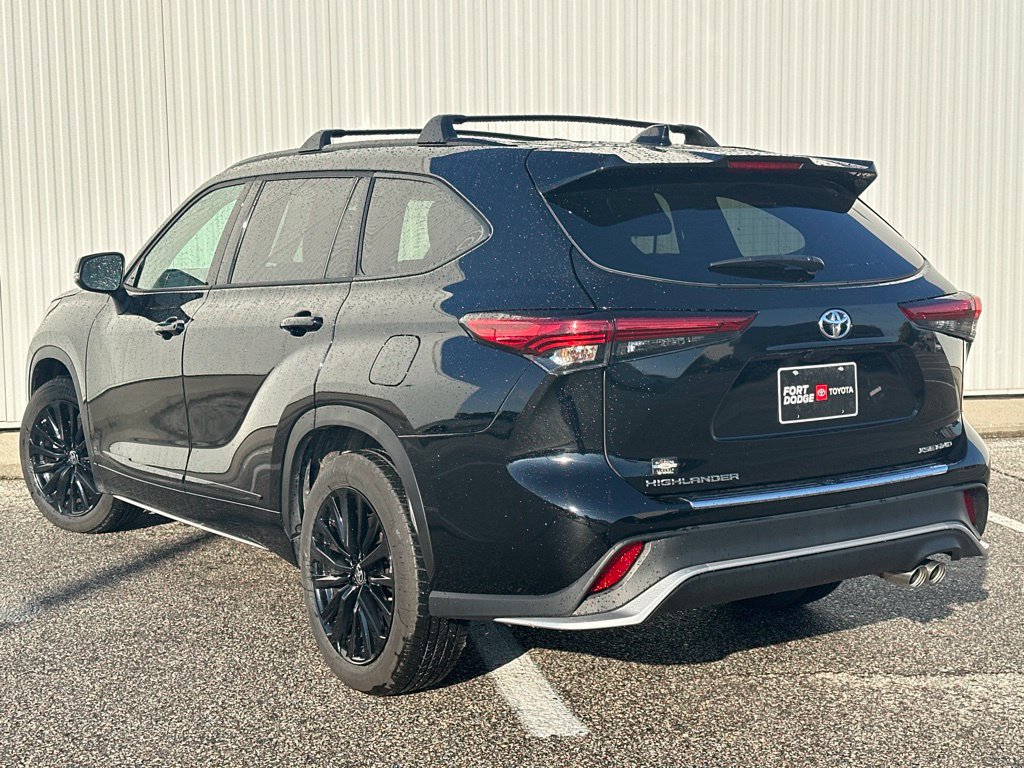 Used 2023 Toyota Highlander XSE AWD/4WD image 5