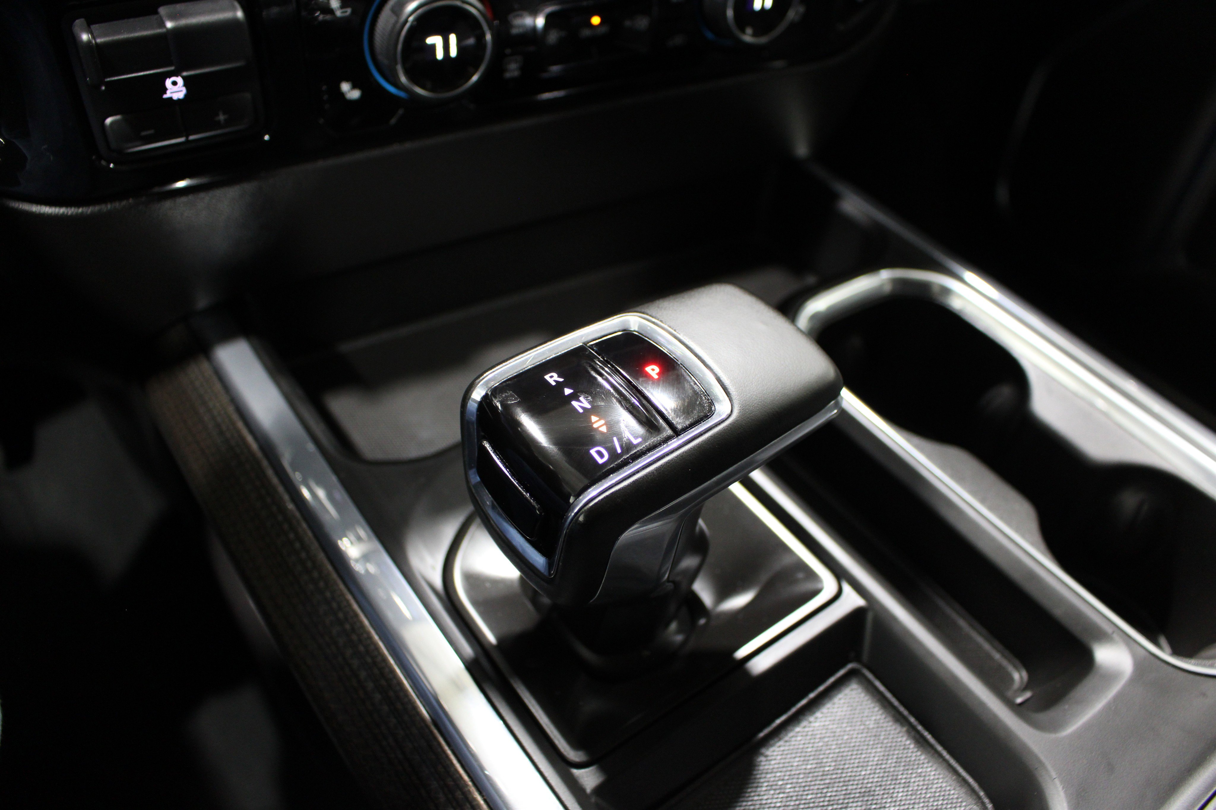 Used 2024 Chevrolet Silverado 1500 LT Trail Boss w/ LT Trail Boss Premium Package AWD/4WD image 17