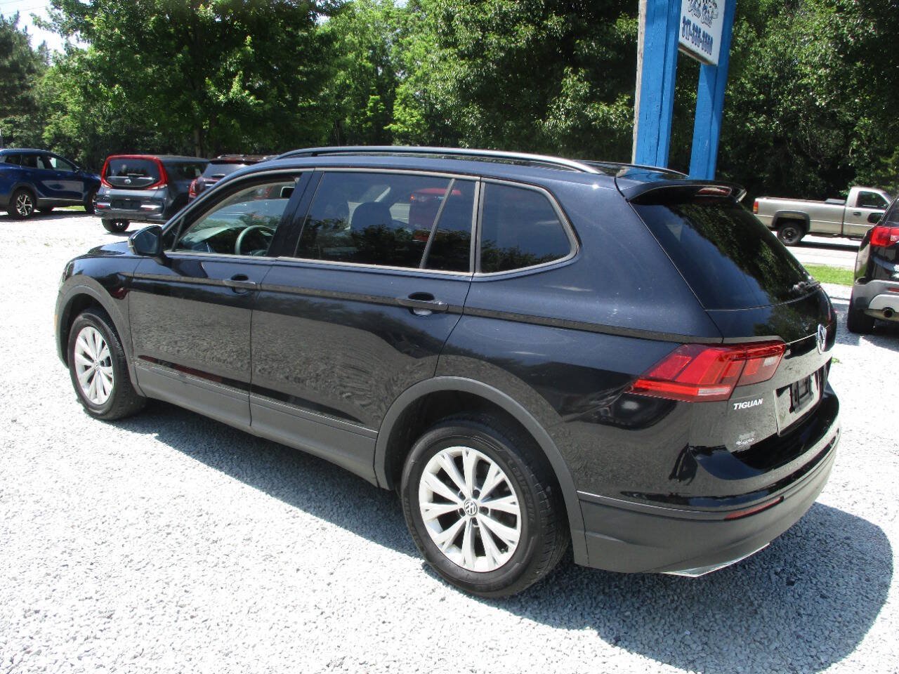 Used 2018 Volkswagen Tiguan S AWD/4WD image 3