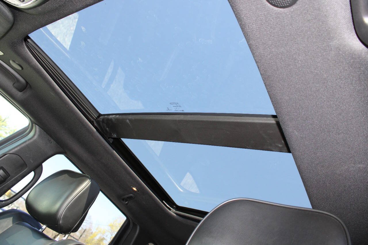 Used 2020 Jeep Grand Cherokee High Altitude AWD/4WD image 19