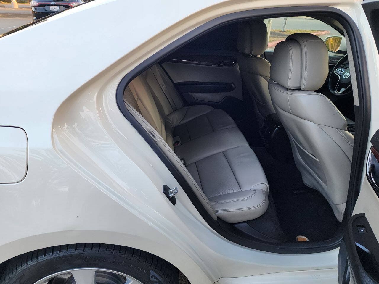 Used 2013 Cadillac ATS Luxury w/ Cold Weather Package RWD image 23