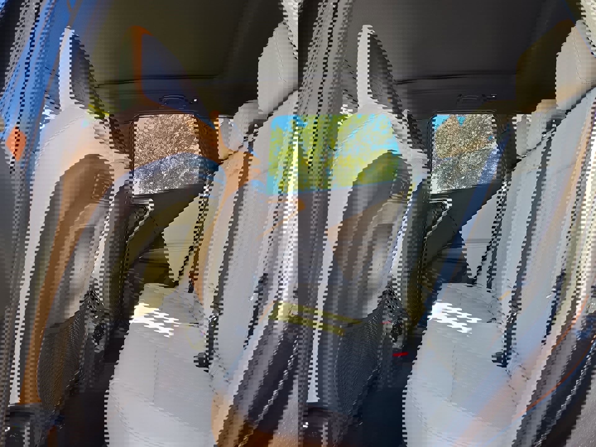 Used 2025 BMW X3 xDrive30i w/ Premium Package image 13