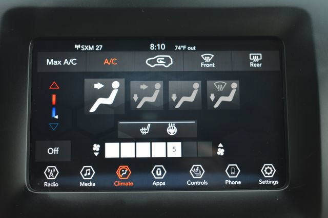 Used 2021 Jeep Cherokee Latitude Plus AWD/4WD image 25