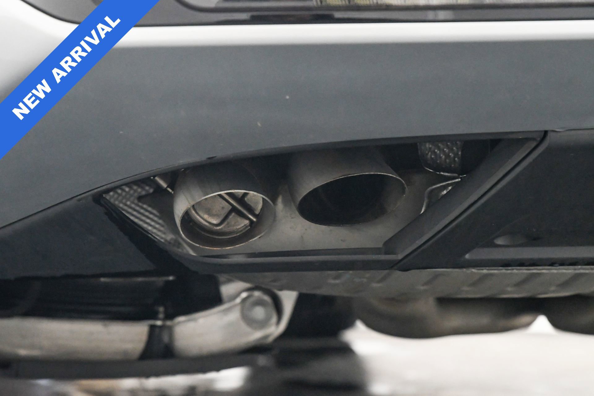 Used 2025 Land Rover Range Rover SE image 24