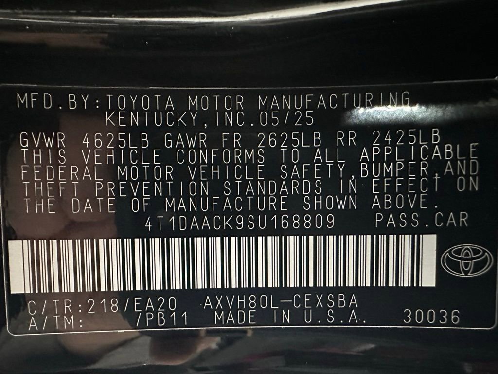 Used 2025 Toyota Camry SE image 11