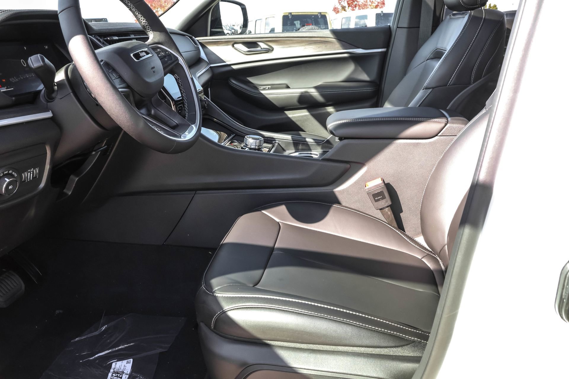 New 2025 Jeep Grand Cherokee Limited image 5