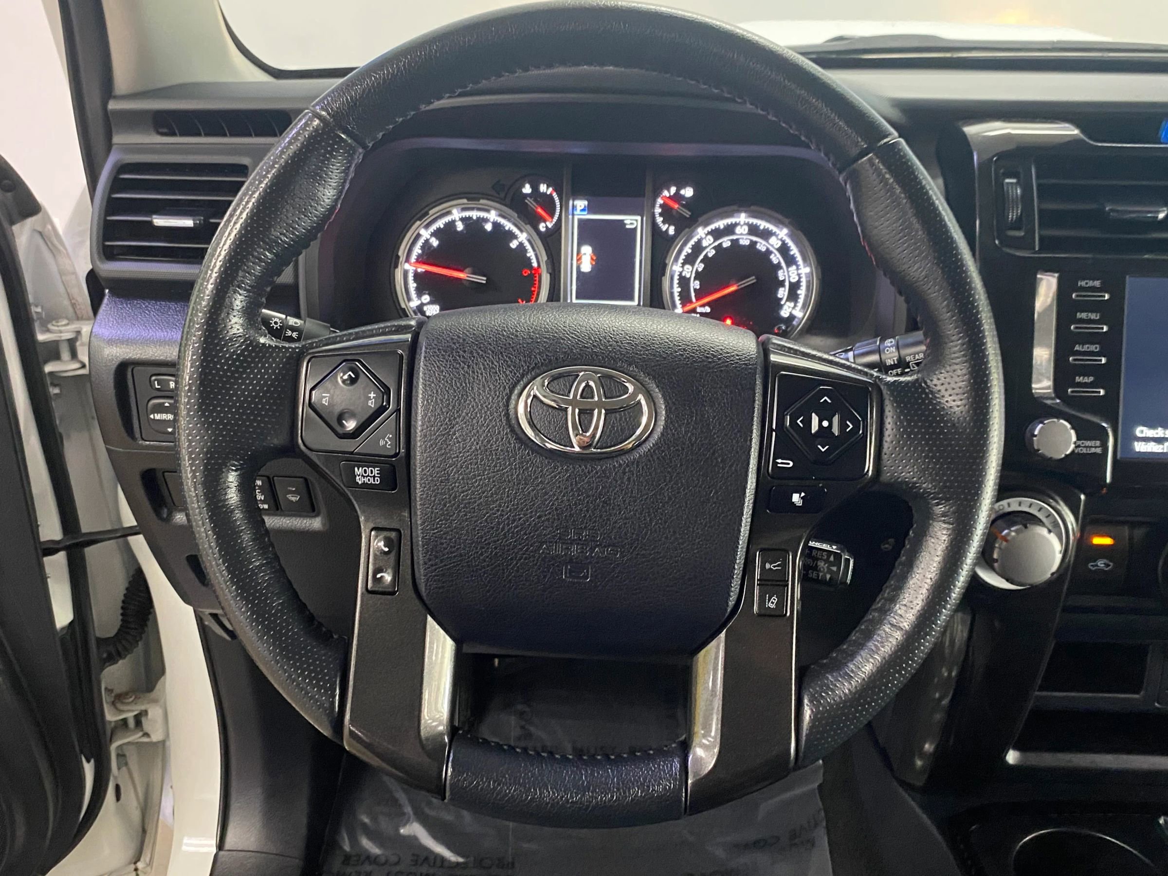 Used 2024 Toyota 4Runner TRD Off-Road Premium image 15