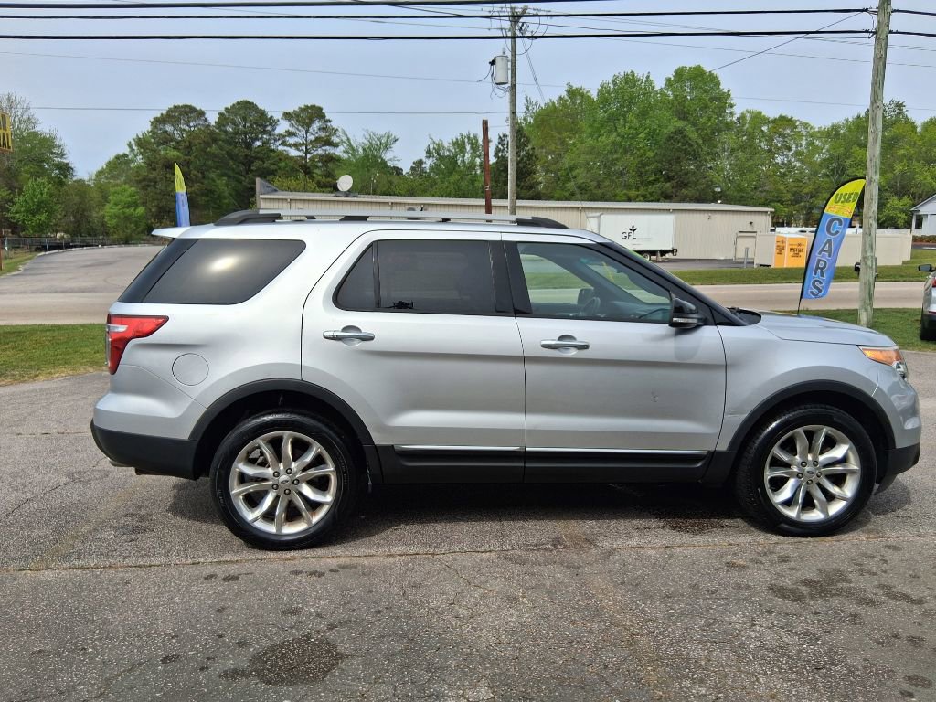 Used 2013 Ford Explorer XLT image 4