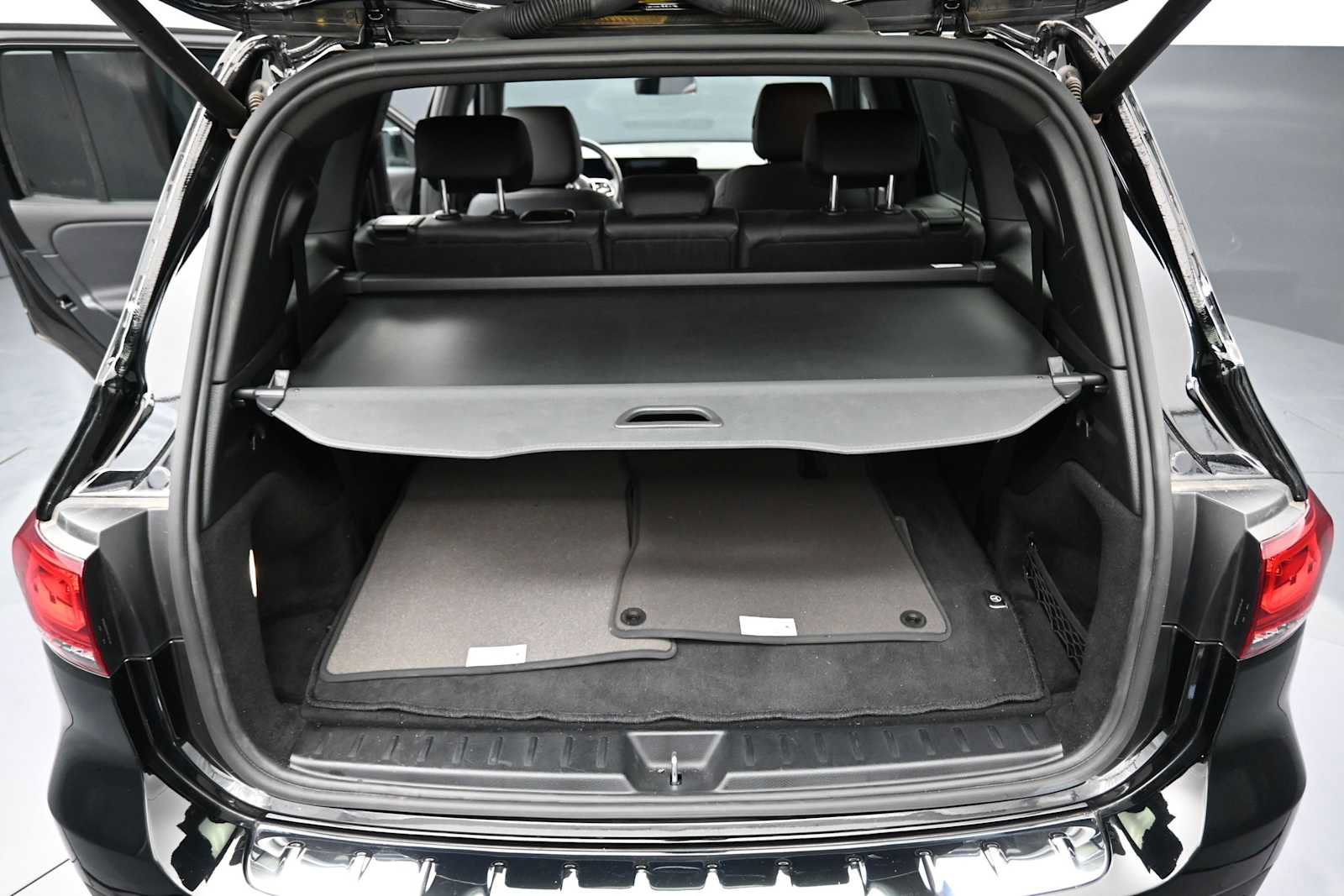 Used 2022 Mercedes-Benz GLB 250 image 18