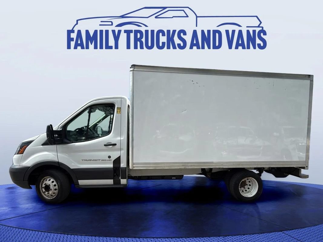 Used 2018 Ford Transit 350 156 DRW RWD image 4