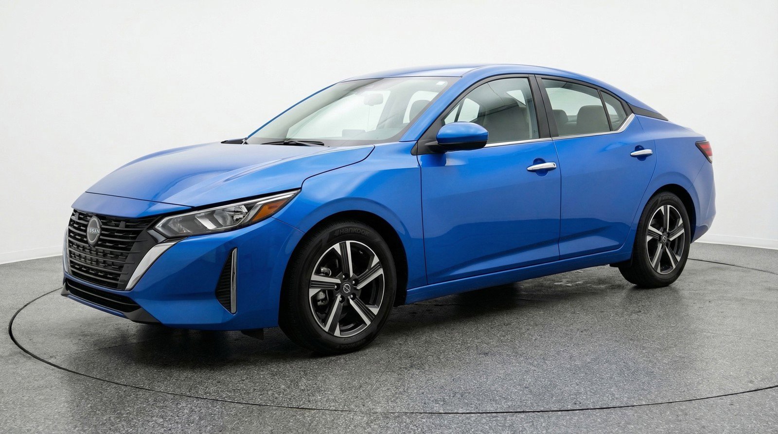 Used 2025 Nissan Sentra SV image 3