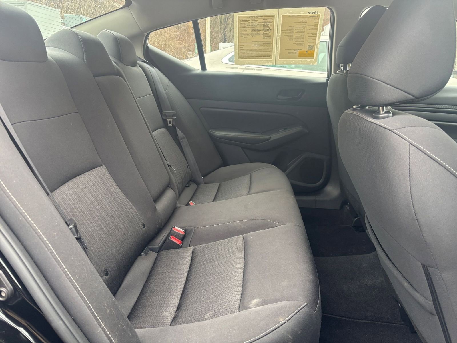 Used 2025 Nissan Altima 2.5 SV FWD image 40