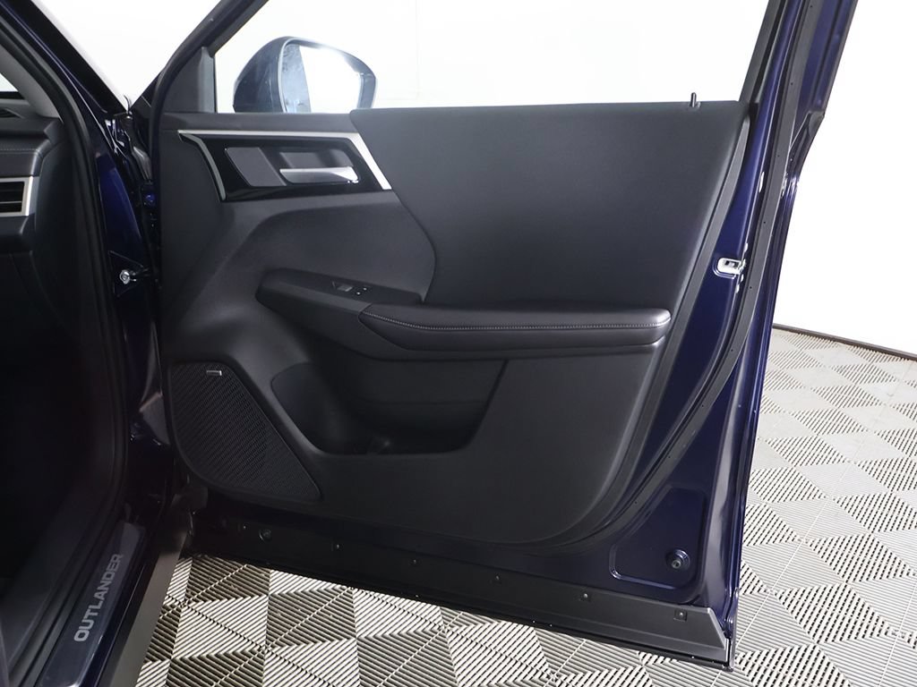 New 2026 Mitsubishi Outlander ES AWD/4WD image 23