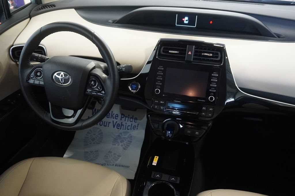 Certified 2021 Toyota Prius XLE AWD/4WD image 26
