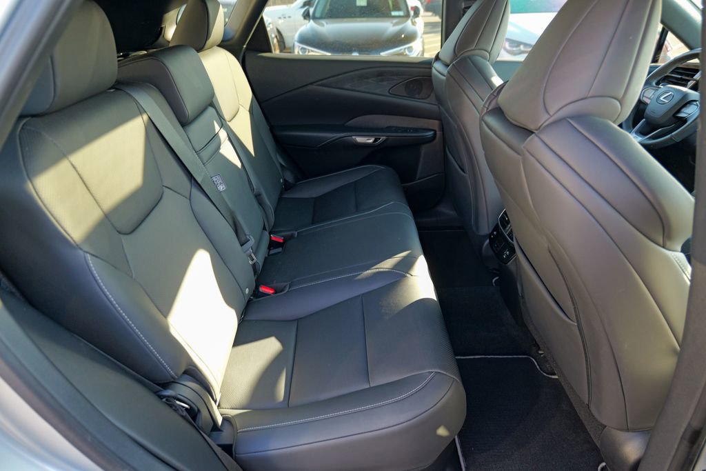 Used 2024 Lexus RX 350 F Sport w/ Convenience Package AWD/4WD image 29