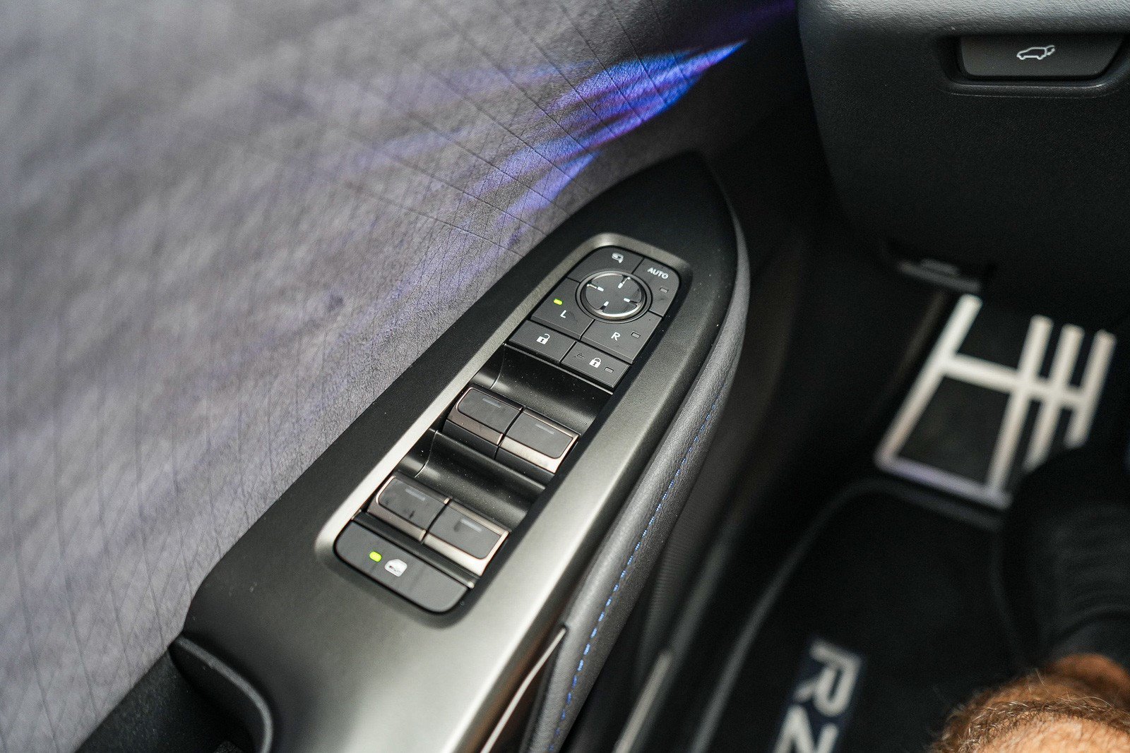 New 2026 Lexus RZ 450e AWD w/ Luxury Package image 19