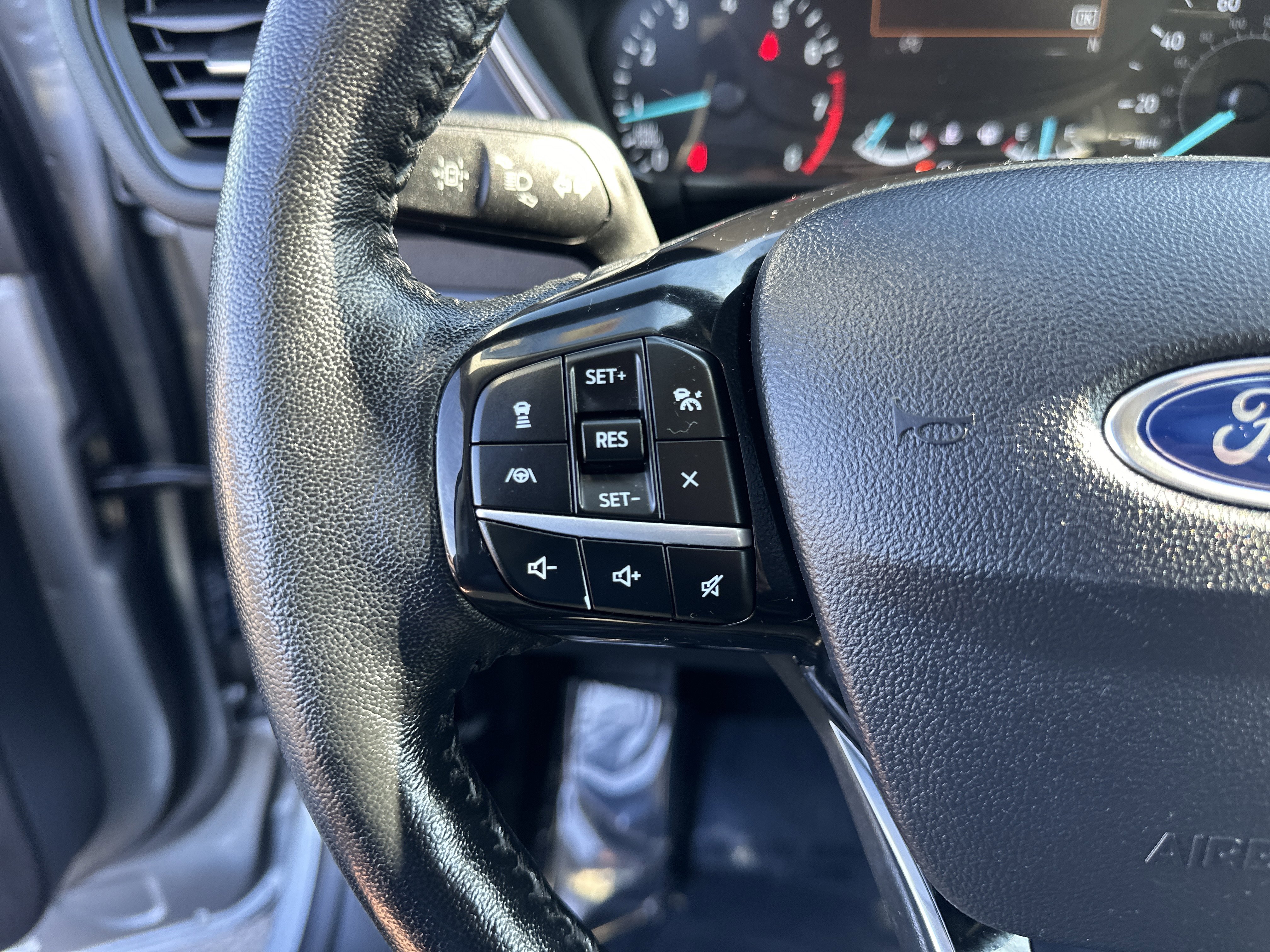 Used 2021 Ford Escape SE w/ Convenience Package image 21