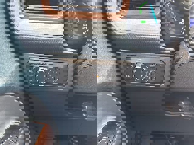 Used 2022 Ford Maverick Lariat w/ Lariat Luxury Package image 18