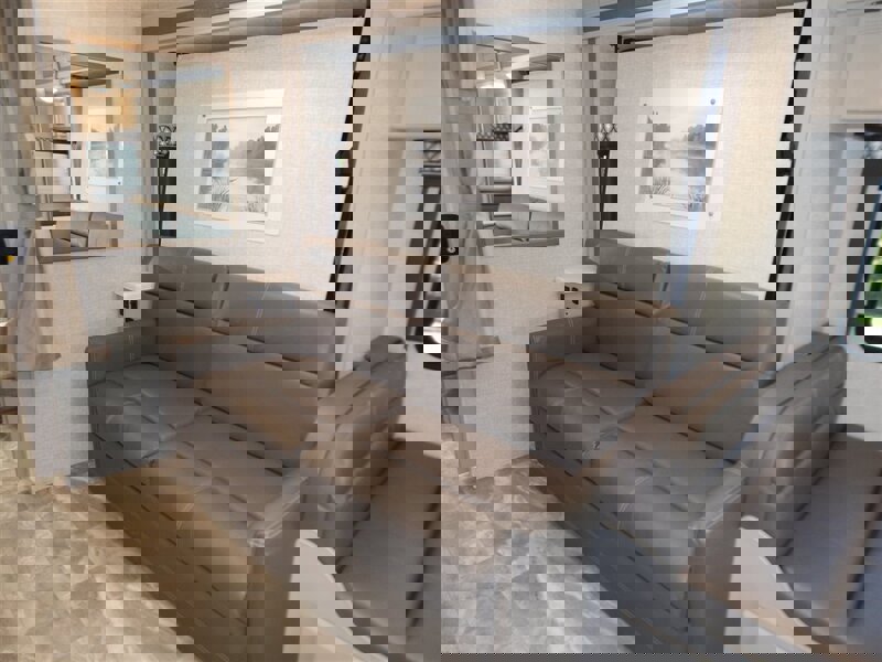 Used 2022 Ford E-450 and Econoline 450 Super Duty w/ Motorhome Prep Package image 36