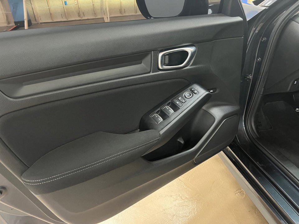 Certified 2025 Honda Civic LX image 32