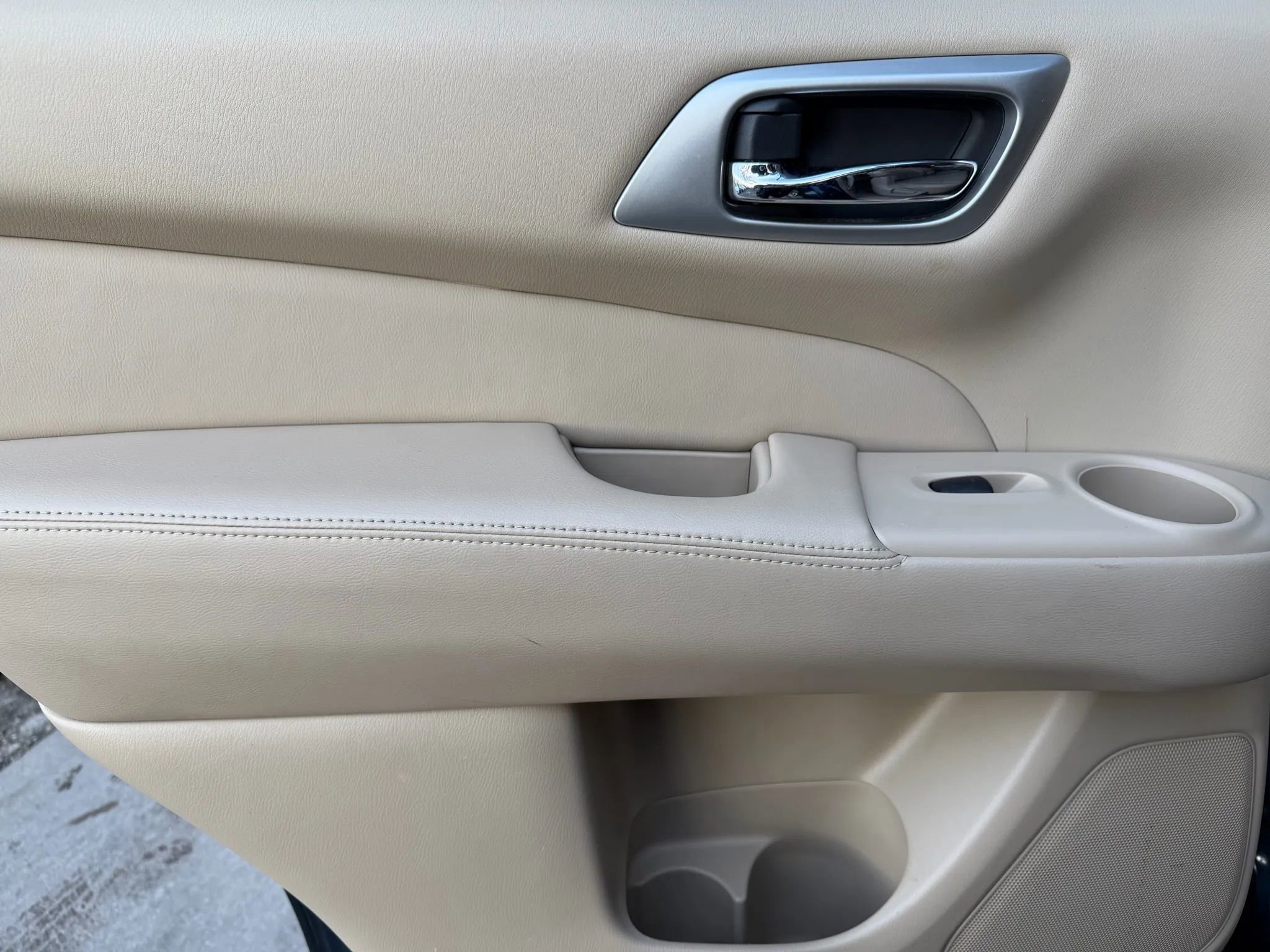 Used 2013 Nissan Pathfinder SL w/ SL Premium Pkg image 11