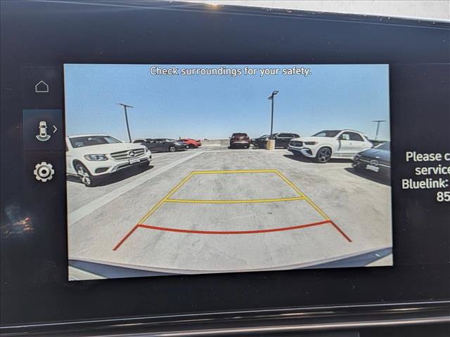 Used 2025 Hyundai Elantra SEL FWD image 13