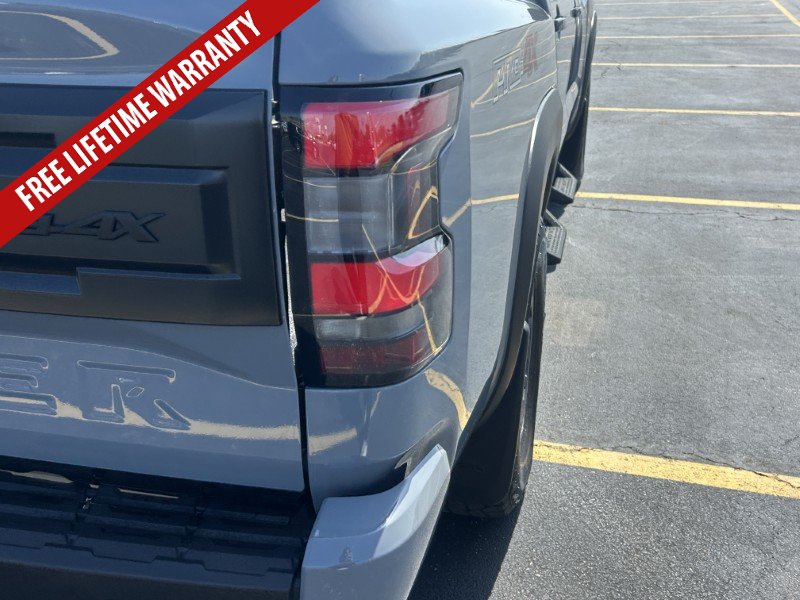 Used 2025 Nissan Frontier PRO-4X w/ Pro Convenience Package AWD/4WD image 14