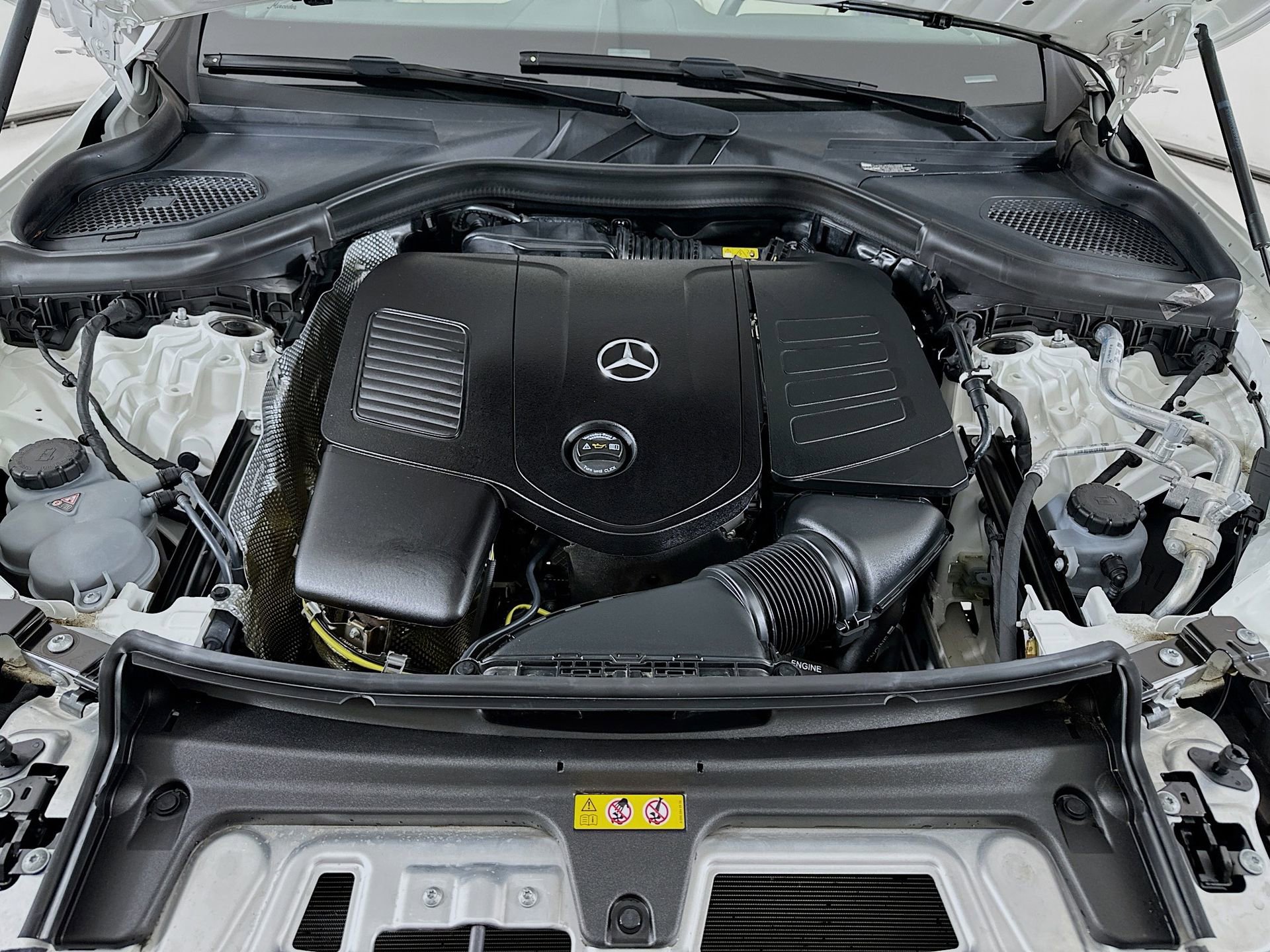 Certified 2025 Mercedes-Benz GLC 300 4MATIC image 31