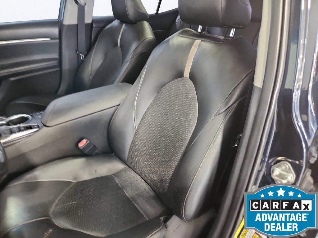 Used 2018 Toyota Camry XSE FWD image 16