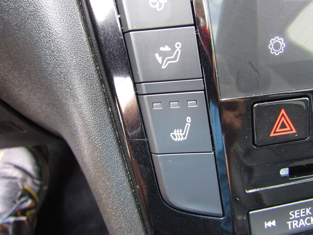Used 2021 INFINITI QX50 Luxe AWD/4WD image 18