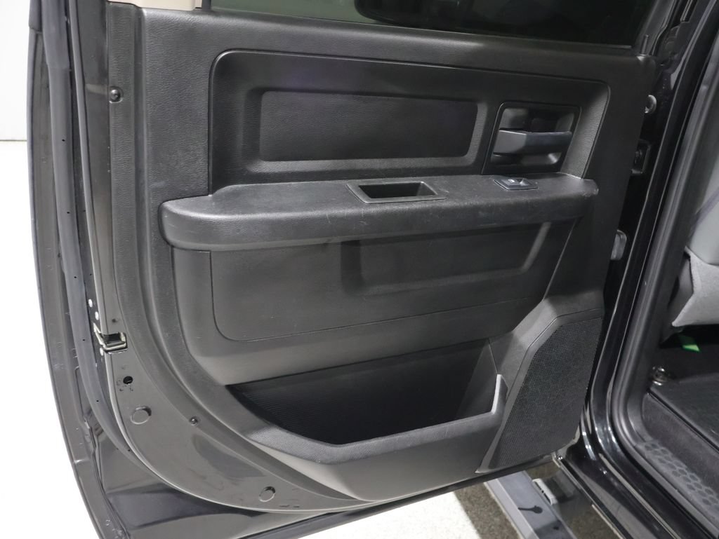 Used 2019 RAM 1500 Express w/ Express Value Package AWD/4WD image 19