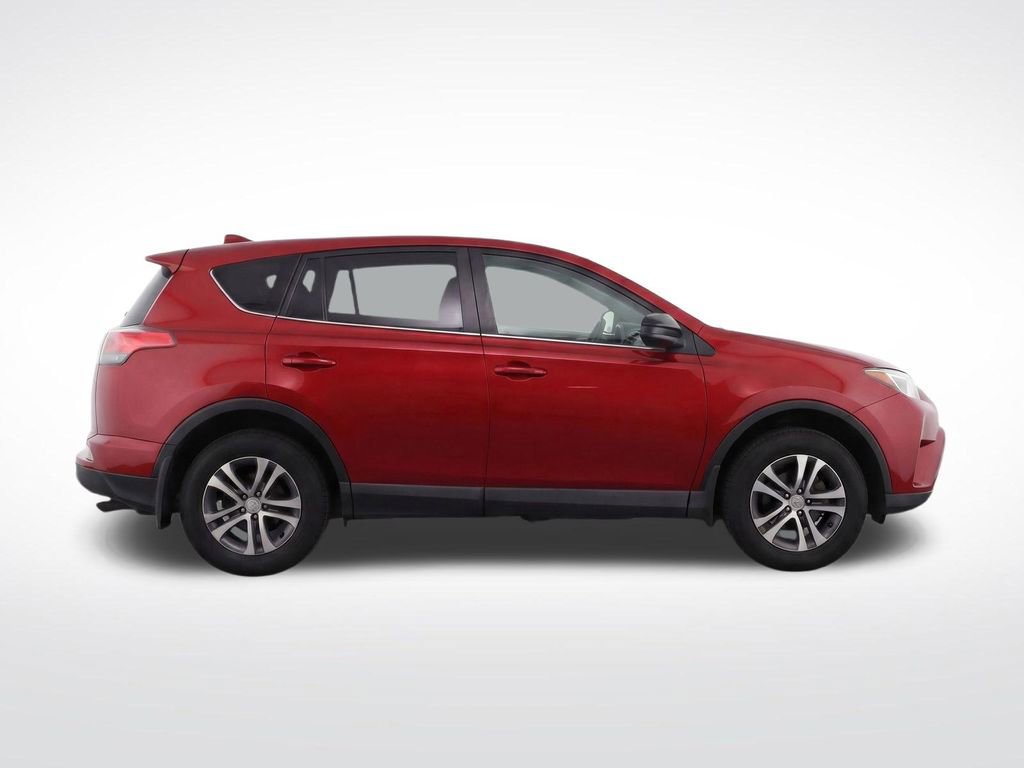 Used 2018 Toyota RAV4 LE w/ All Weather Liner Package AWD/4WD image 35