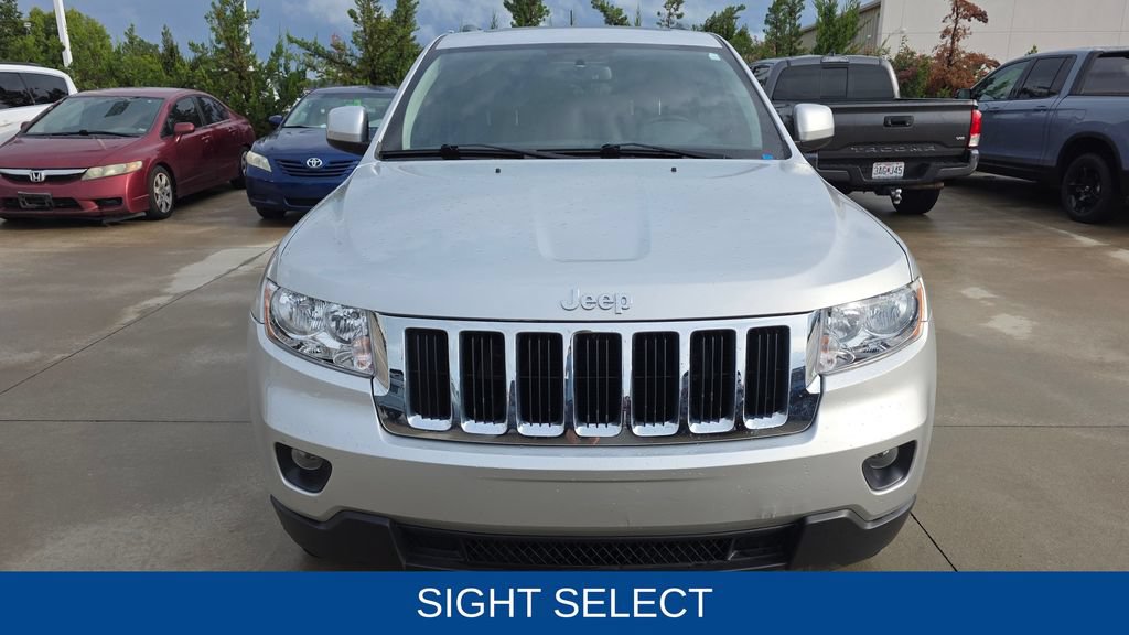 Used 2011 Jeep Grand Cherokee Laredo AWD/4WD image 8