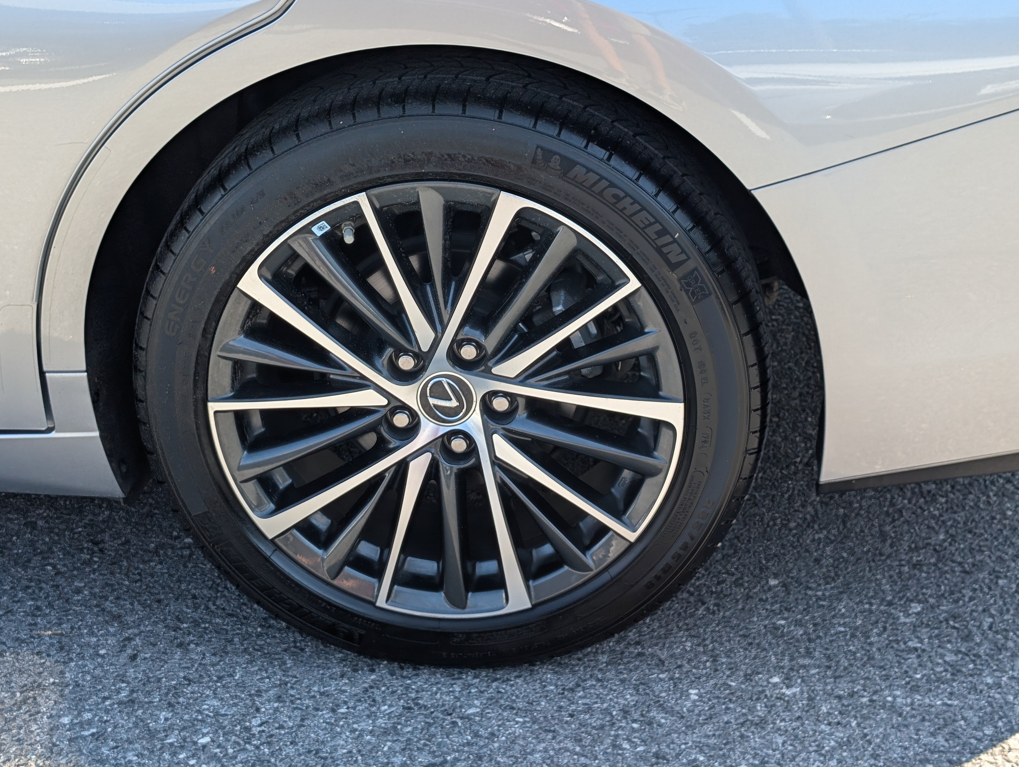 Certified 2024 Lexus ES 350 w/ Premium Package FWD image 10