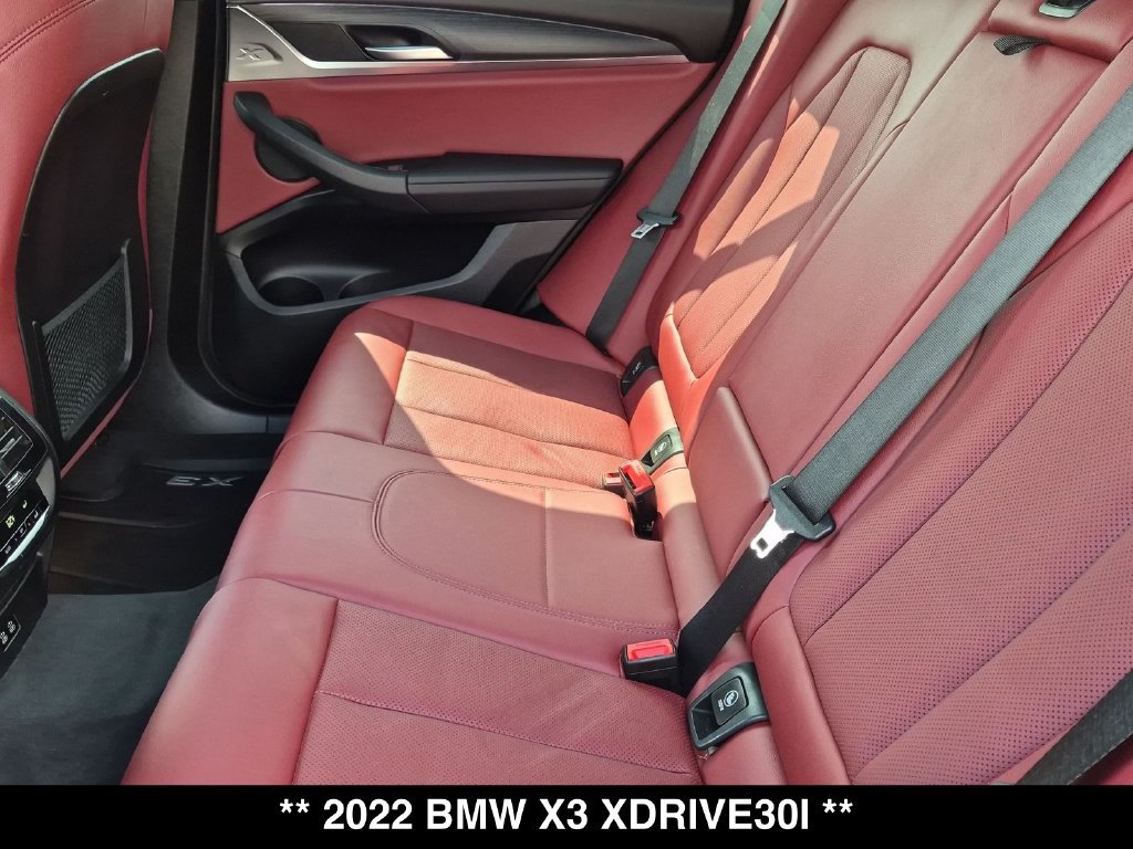 Used 2022 BMW X3 xDrive30i w/ Premium Package AWD/4WD image 3